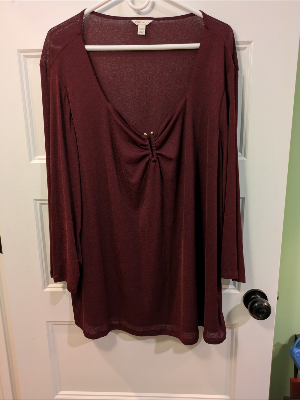 Cato Burgundy Long-Sleeve V-Neck Tunic with Gold Bead Detail